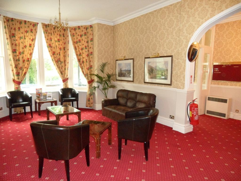 Glen Usk Hotel Llandrindod Wells Bagian luar foto