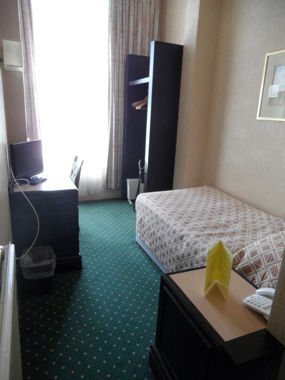 Glen Usk Hotel Llandrindod Wells Bagian luar foto